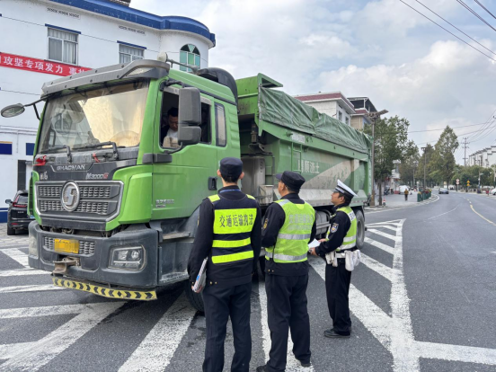 “护安”2号再出击!从严整治货运车辆超限超载顽疾