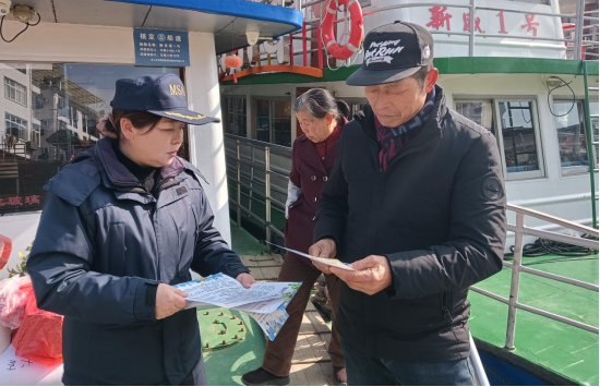 “老黄牛”精神铸担当 黄山海事 “三心” 护航春运