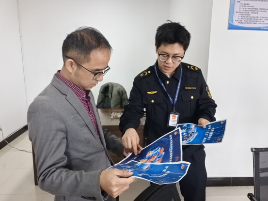 国家安全记心间  交通执法筑防线