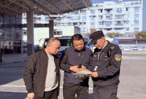 信用铸魂，交通向善！黄山交通执法支队一大队奏响诚信宣传“最强音”